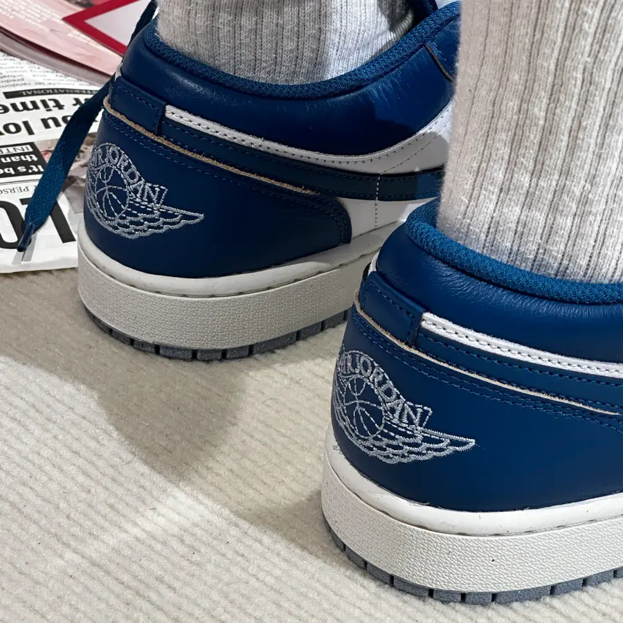 Alternative view of Giày Nike Air Jordan 1 Low SE ‘Industrial Blue’ FN5214-141