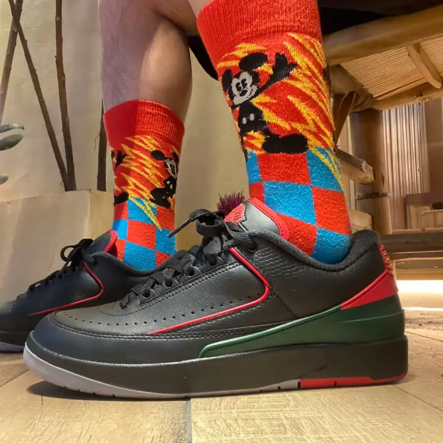 Alternative view of Giày Nike Air Jordan 2 Retro Low ‘Christmas’ DV9956-006