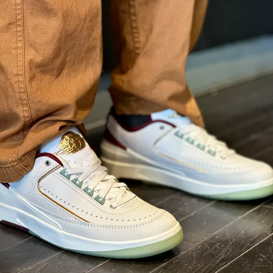 Giày Nike Air Jordan 2 Retro Low ‘Year of the Dragon’ FJ3468-100 - Ảnh 3