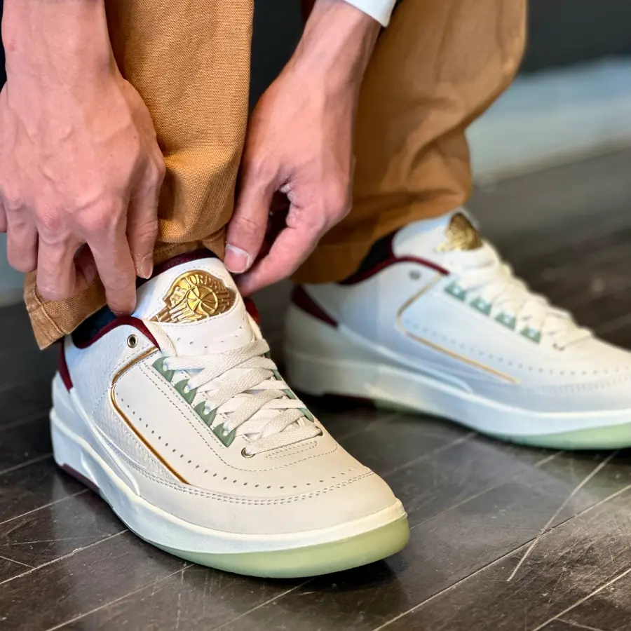 Giày Nike Air Jordan 2 Retro Low ‘Year of the Dragon’ FJ3468-100 - Ảnh 5