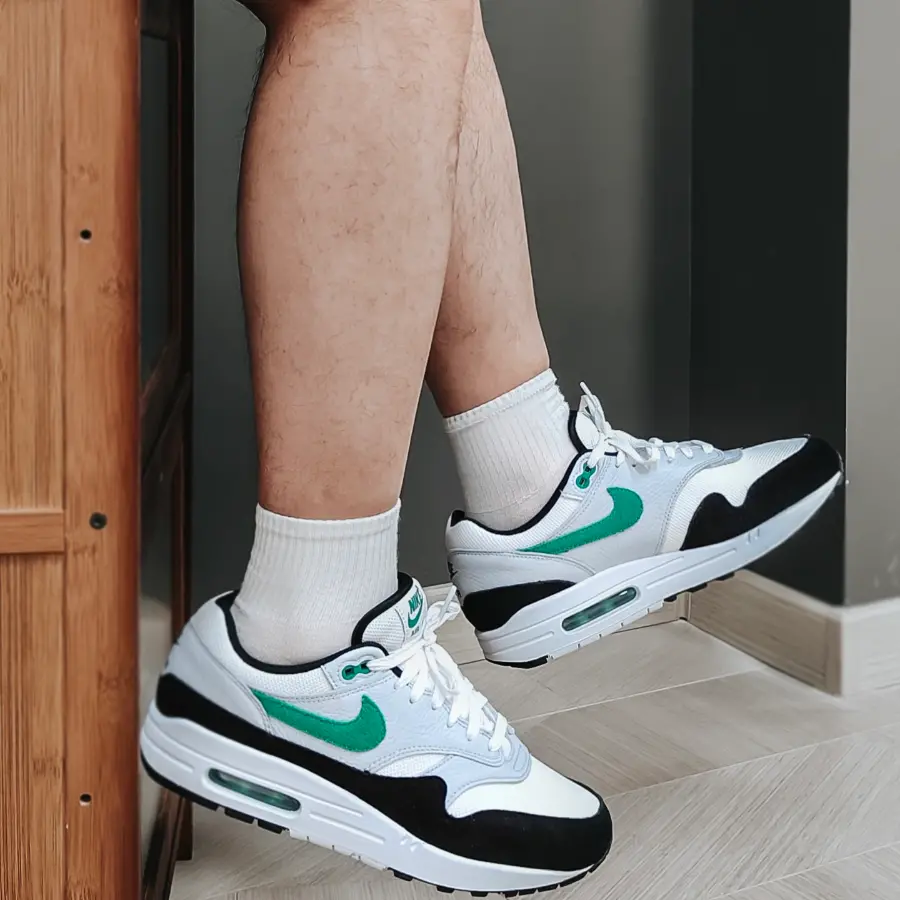 Giày Nike Air Max 1 ‘Black Stadium Green’ FN6952-100 - Ảnh 3