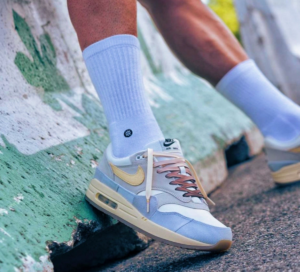 Alternative view of Giày Nike Air Max 1 ‘Crepe Light Bone’ FJ4735-001