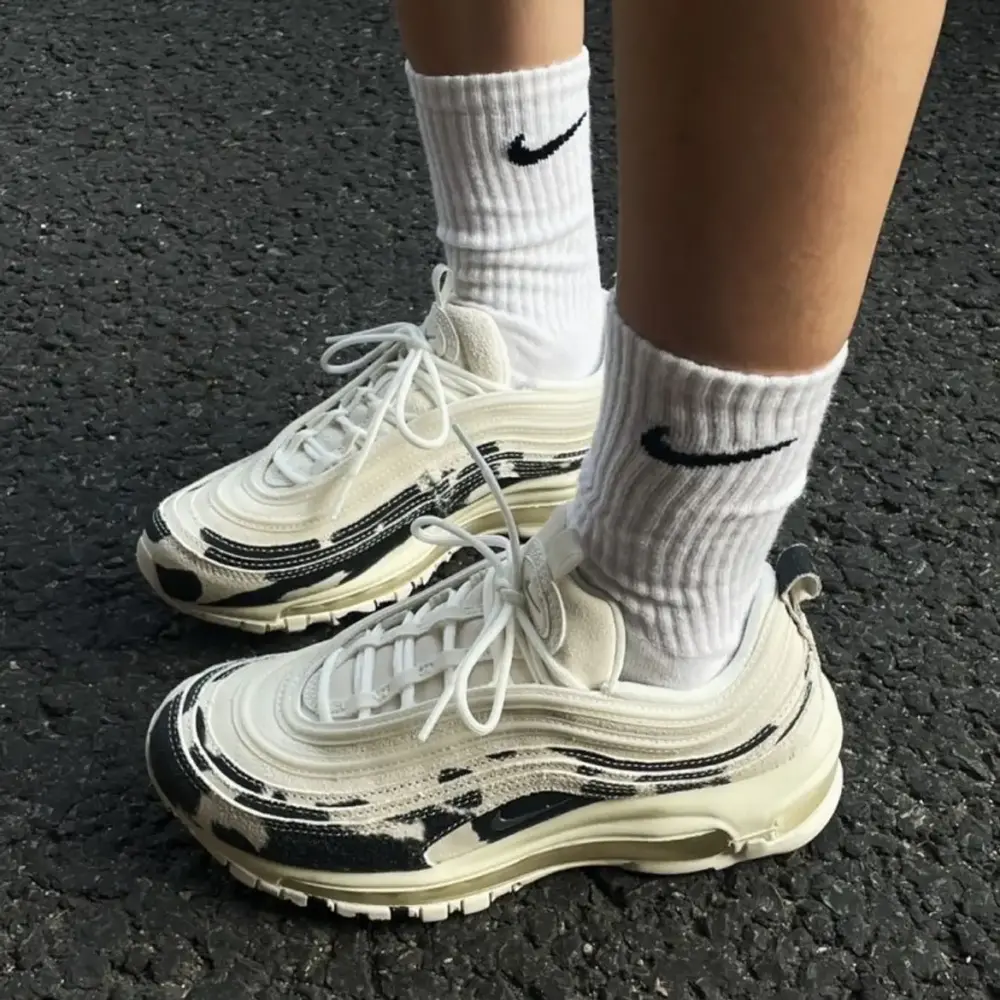 Alternative view of Giày Nike Air Max 97 ‘Cow Print’ FN7173-133