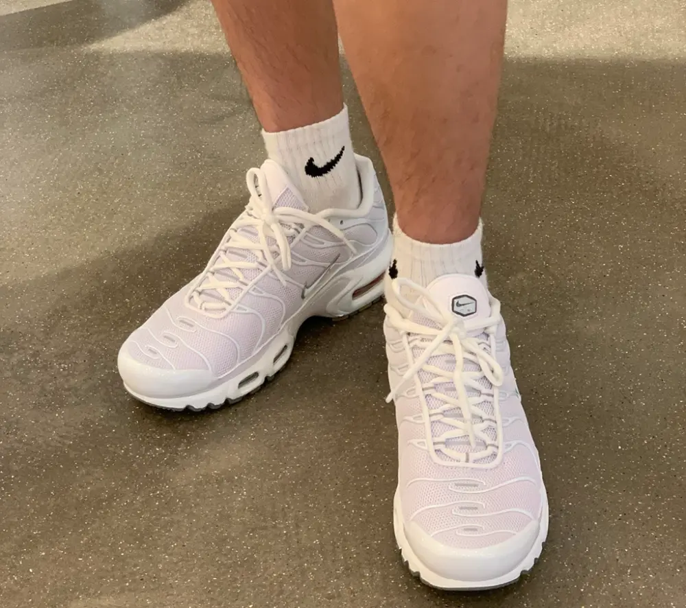 Alternative view of Giày Nike Air Max Plus "White" 604133-139
