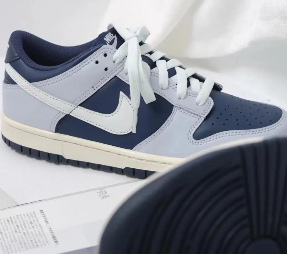 Giày Nike Dunk Low GS ‘Grey Midnight Navy’ FB9109-002 - Ảnh 4