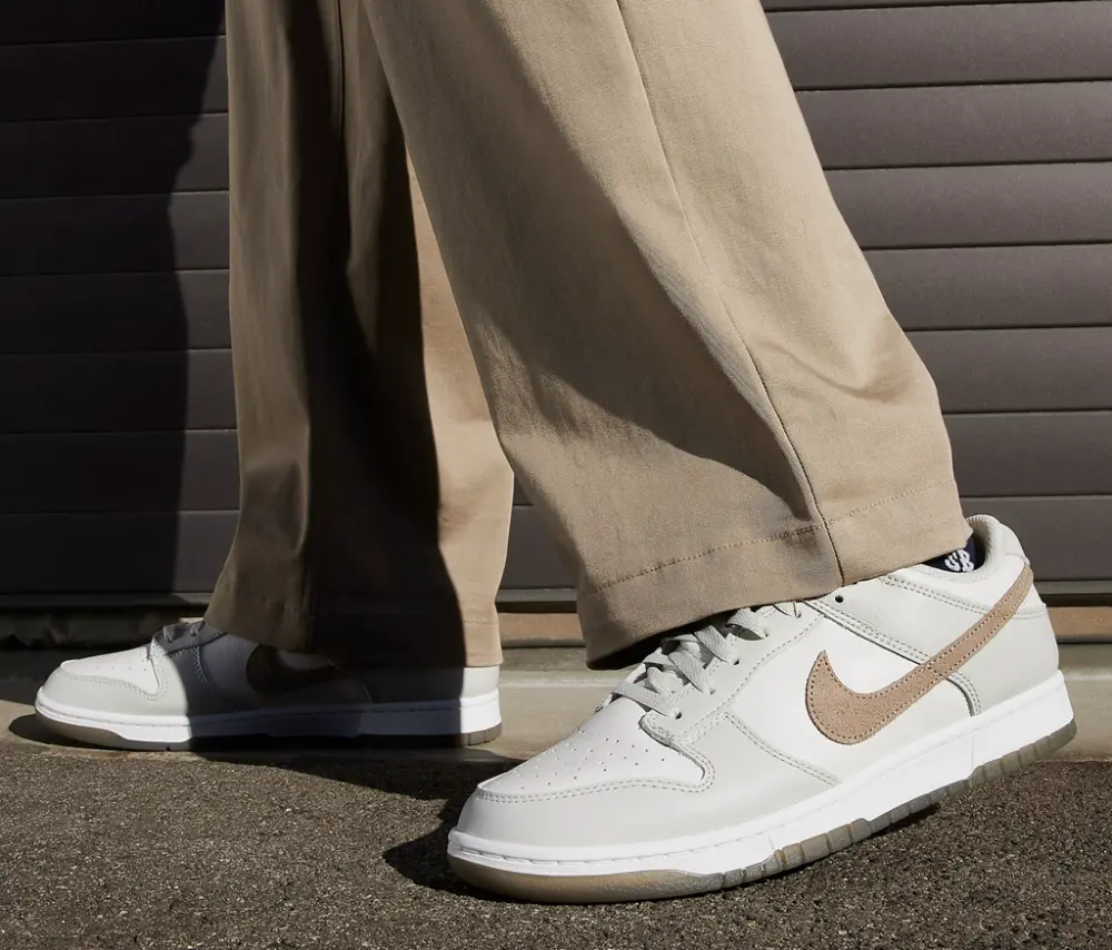 Alternative view of Giày Nike Dunk Low SE ‘Phantom Khaki’ FJ4188-001