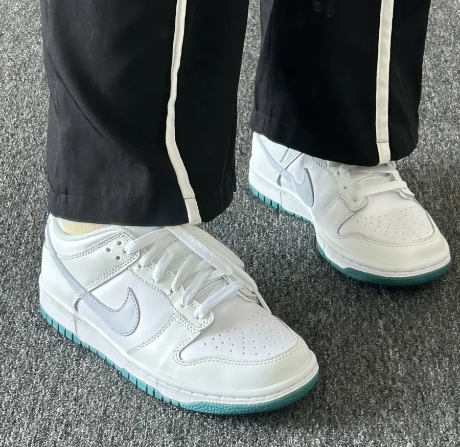 Alternative view of Giày Nike Dunk Low ‘Features Green’ FD9911-101