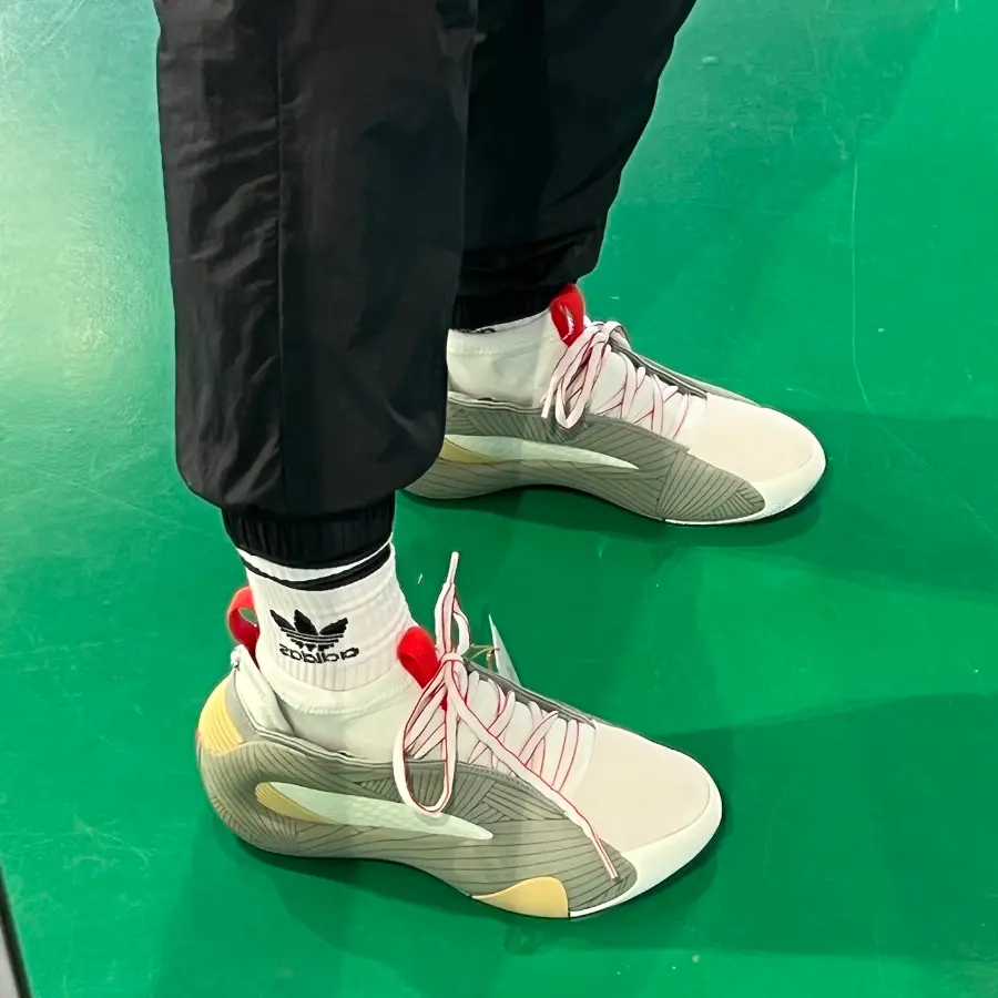 Alternative view of Giày Adidas Harden Vol. 8 ‘Dragon Boat Festival’ IH2670