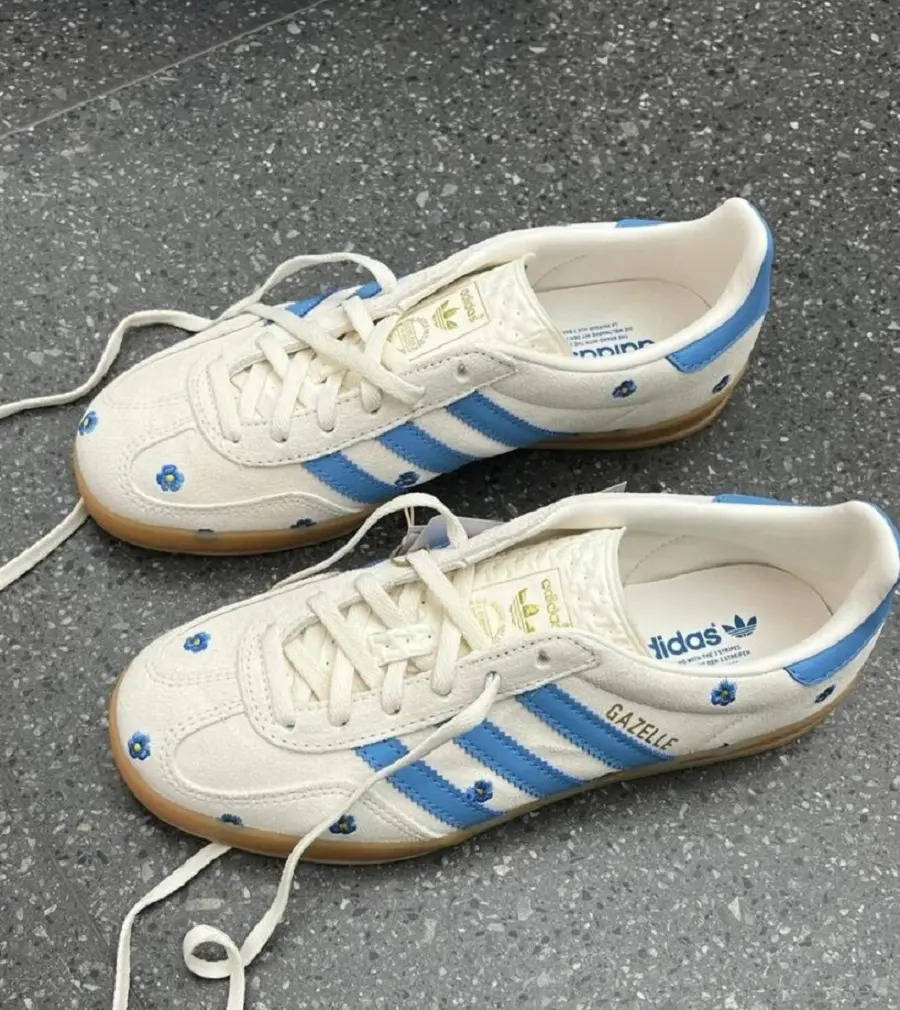 Alternative view of Giày Adidas Gazelle Indoor 'Light Blue' IF4491