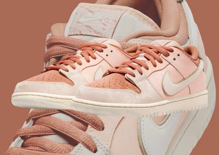 Alternative view of Giày Nike SB Dunk Low 'Trocadro Gardens' FV5926-200
