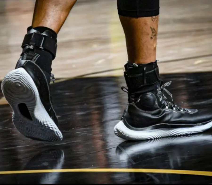 Alternative view of Giày Under Armour Curry 4 Flotro ‘Suit & Tie’ 3024861-001
