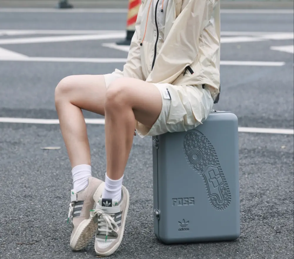 Alternative view of Giày Adidas Originals Forum 84 Low x Foss ‘Taupe Beige’ IE0026