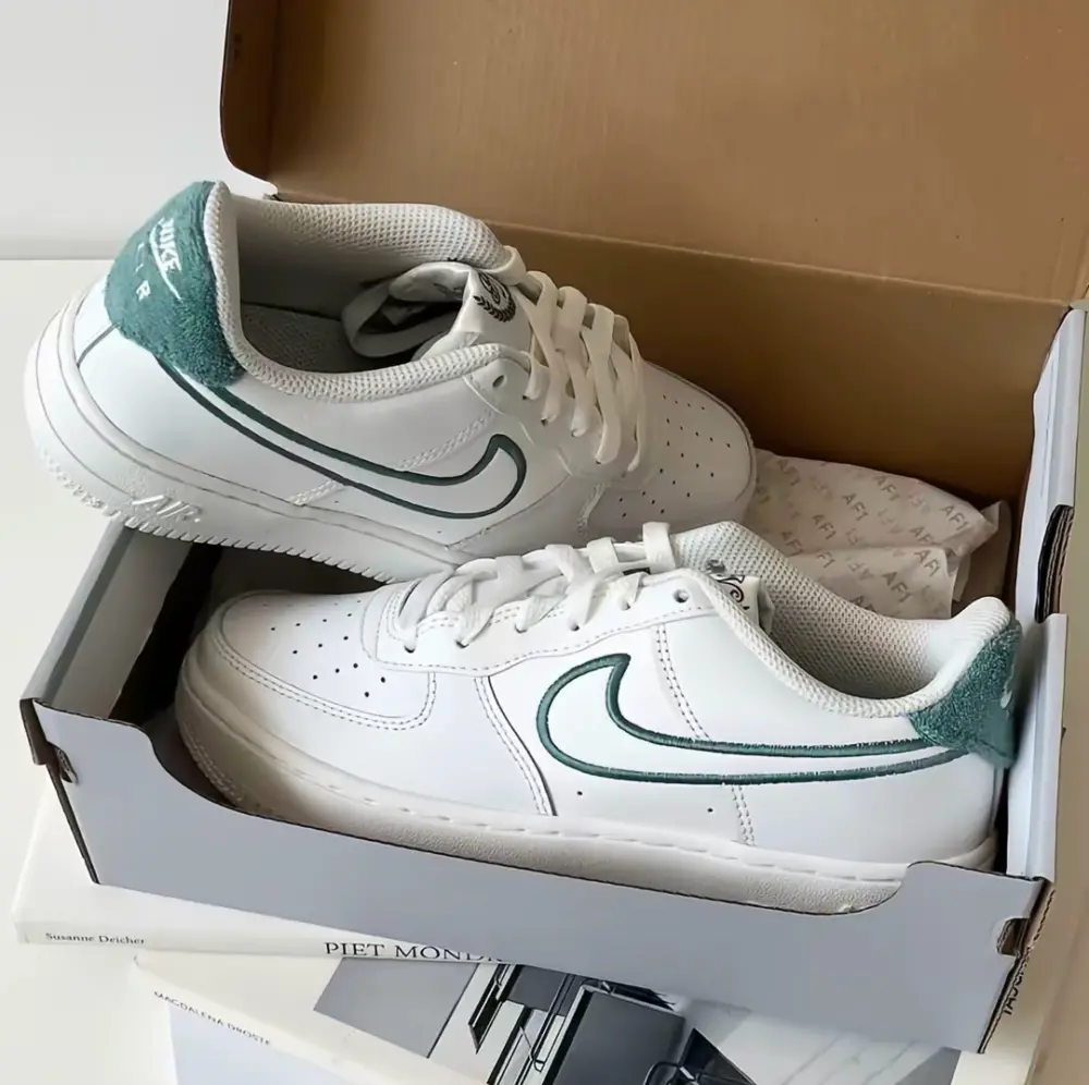 Giày Nike Air Force 1 Low ‘Resort And Sport’ FZ2008-100 - Ảnh 4