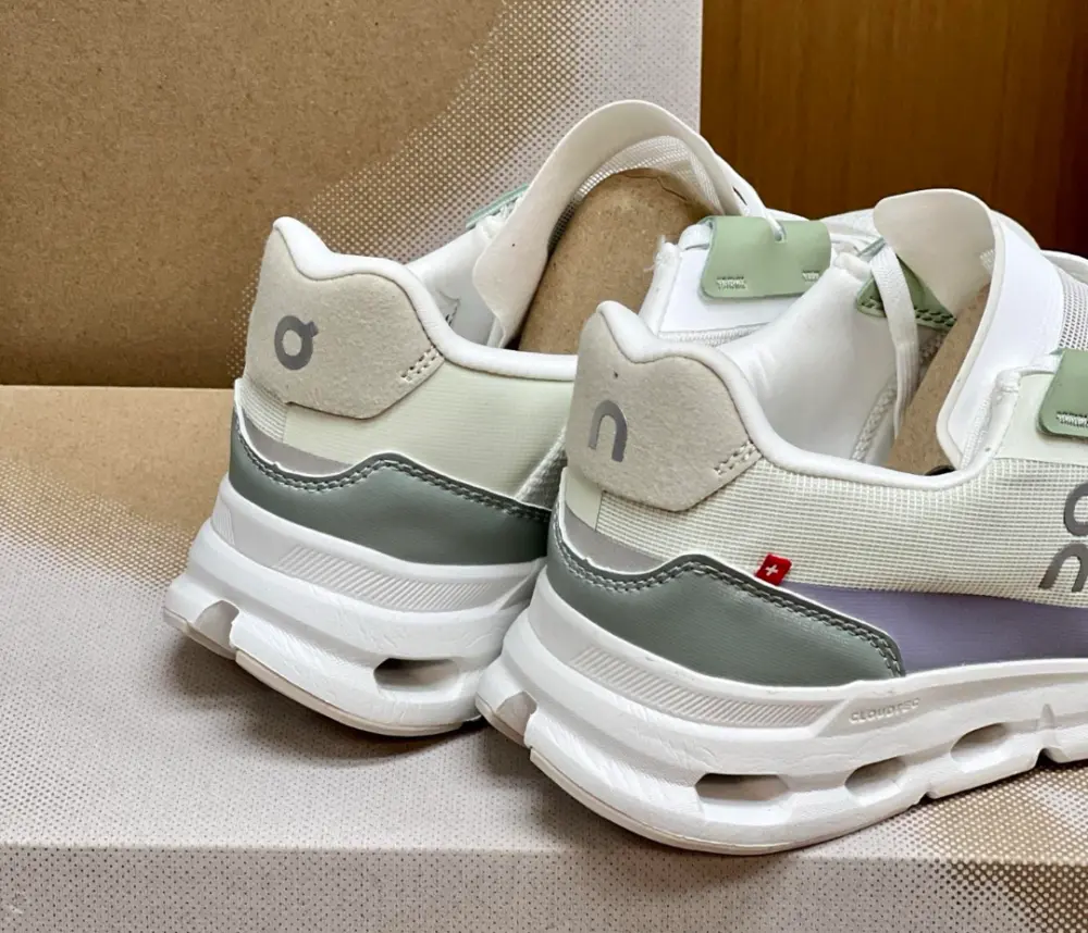 Alternative view of Giày On Running Cloudrift ‘White Wisteria’ 87-98115