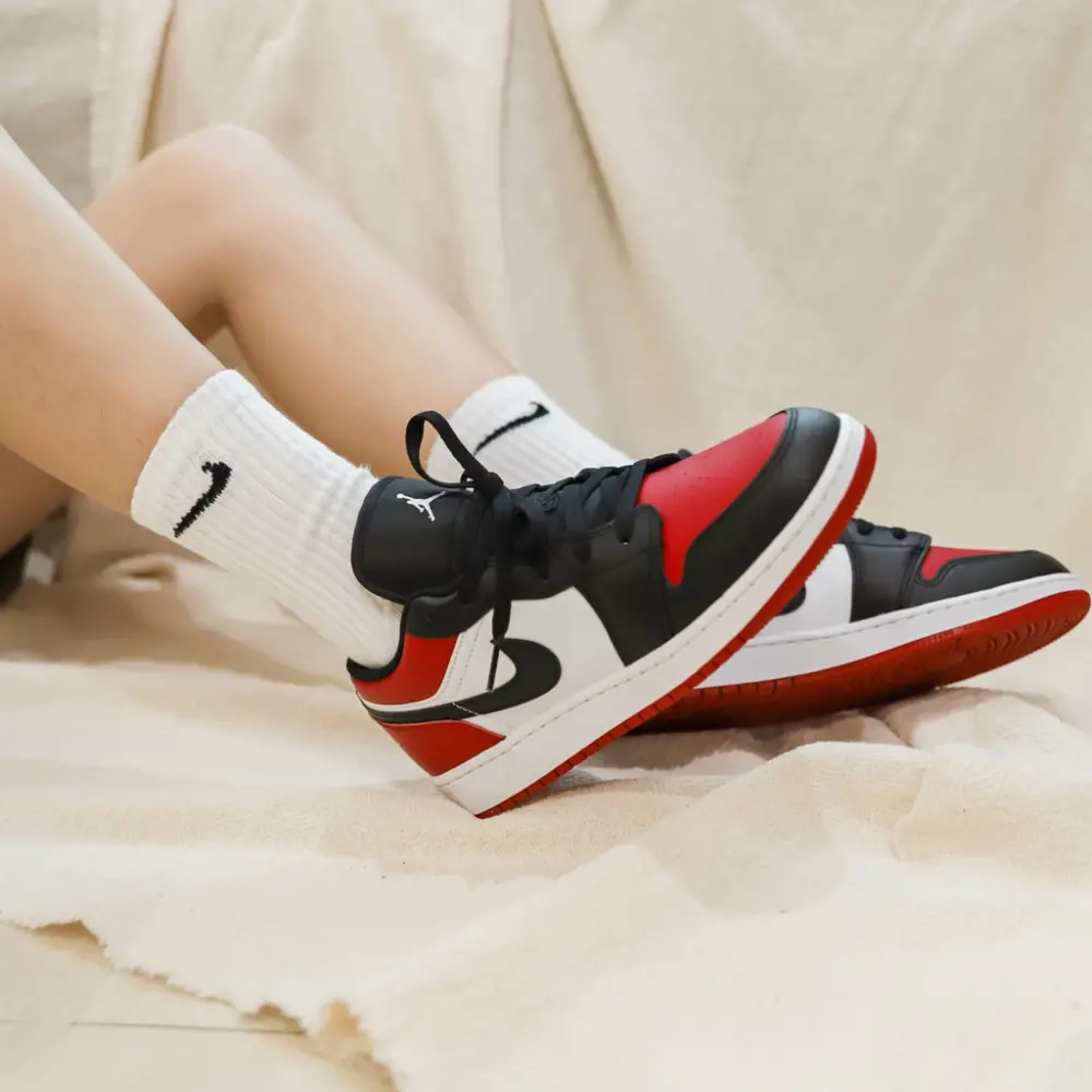 Giày Nike Air Jordan 1 Low ‘Bred Toe 2.0’ 553560-161 - Ảnh 3