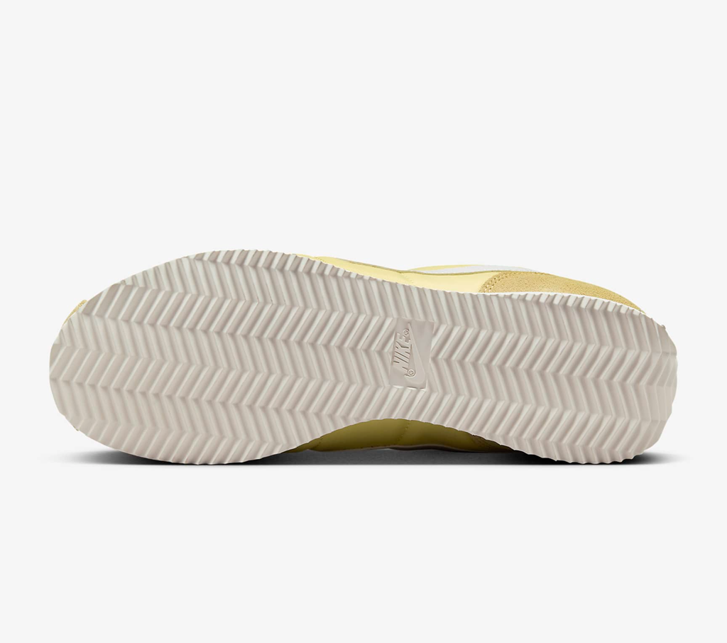 Giày Nike Cortez TXT 'Soft Yellow' HJ3845-799 - Ảnh 4