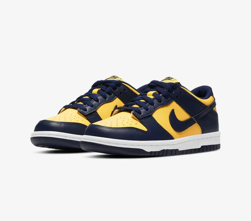 Alternative view of Giày Nike Dunk Low 'Varsity Maize' CW1590-700