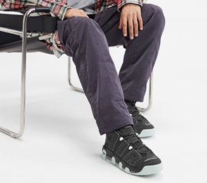 Alternative view of Giày Nike Air More Uptempo 96 'Dark Smoke Grey' FJ4181-001