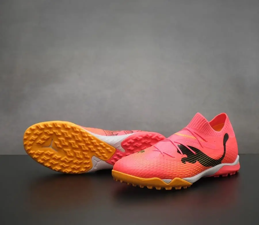 Alternative view of Giày Puma Future 7 Pro Cage TT 'Pink' 107710-04