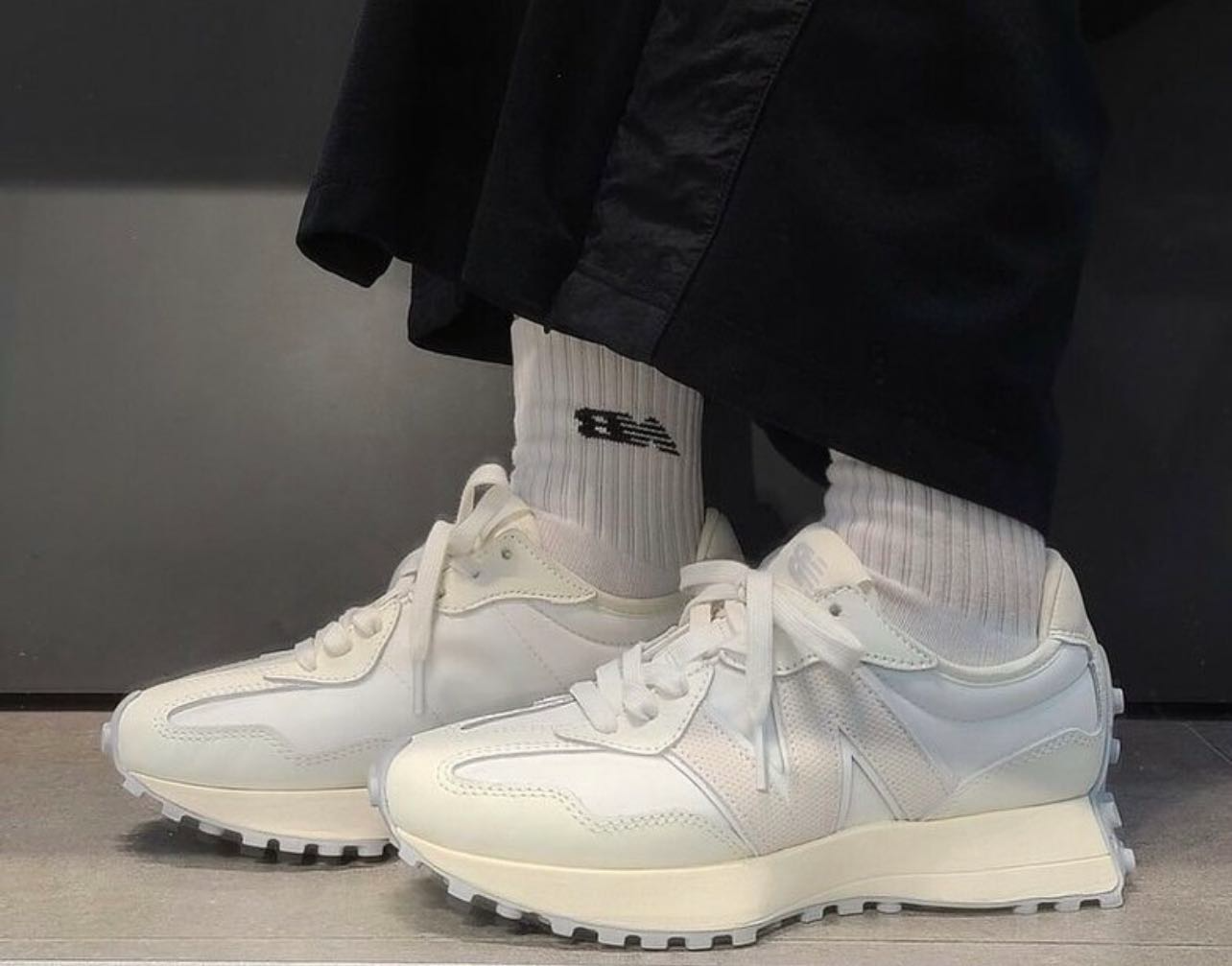 Giày New Balance 327 ‘White Pack’ MS327WP - Ảnh 4