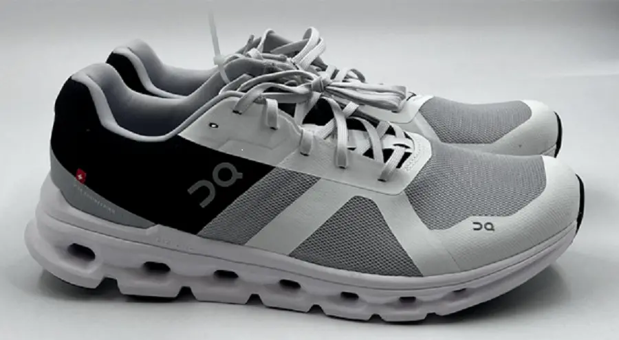 Alternative view of Giày On Running Cloudrunner 'Glacier Black' 46-98647