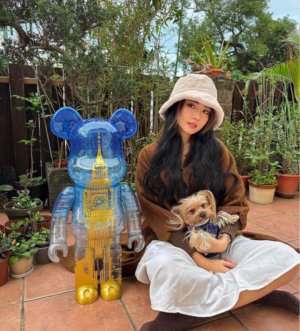 Alternative view of Mô Hình Bearbrick London Big Ben Tower