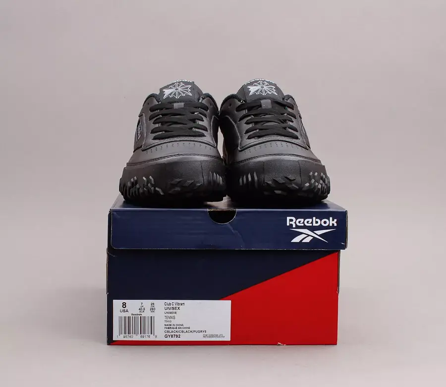 Alternative view of Giày Reebok Club C Vibram 'Core Black' GY8792
