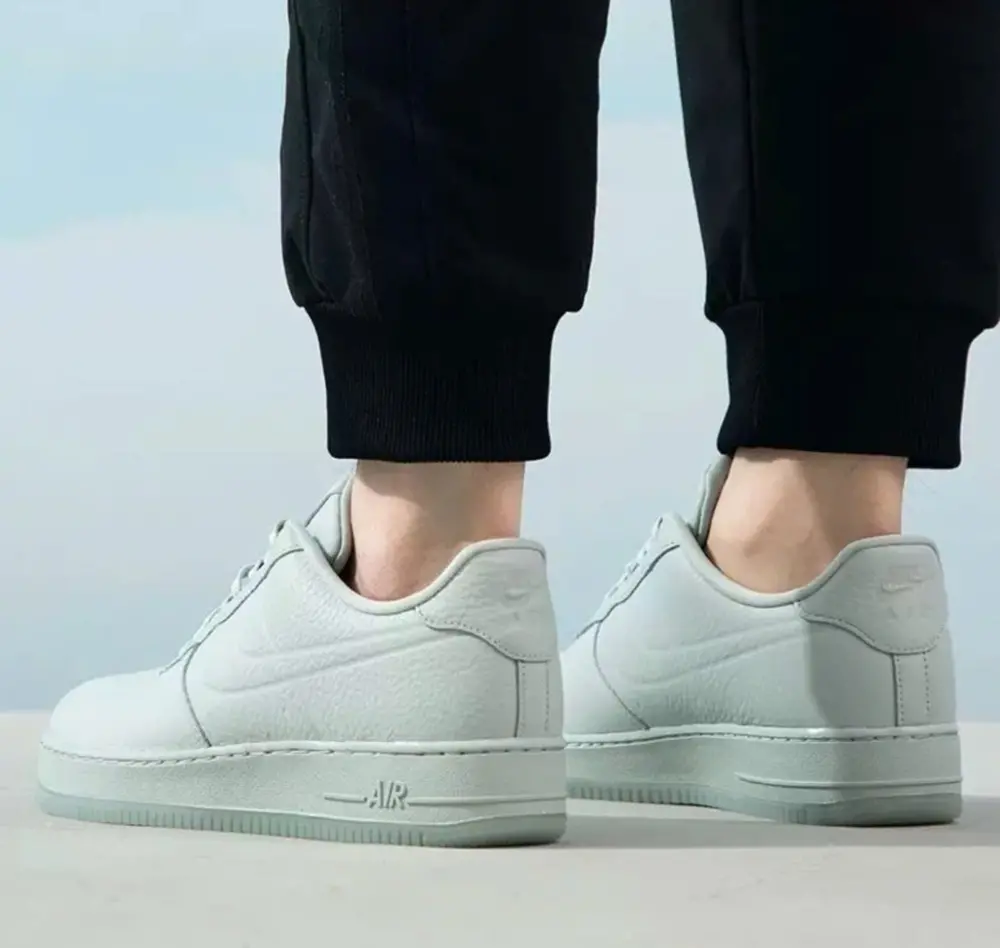 Alternative view of Giày Nike Air Force 1 Low Waterproof ‘Grey’ FB8875-002