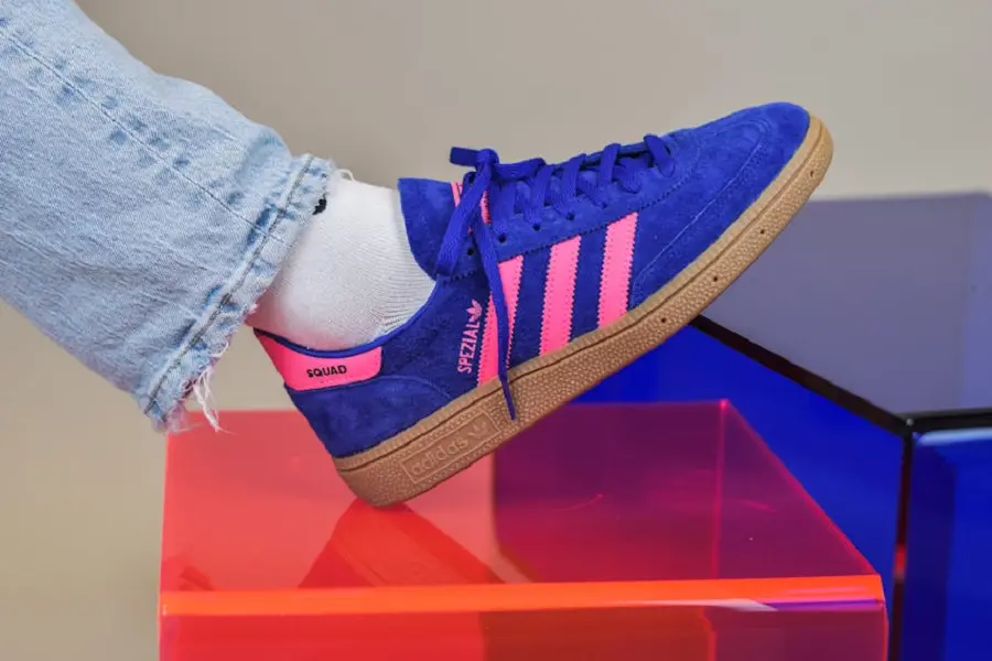 Alternative view of Giày Adidas Handball Spezial Lucid 'Blue Lucid Pink' IH5373