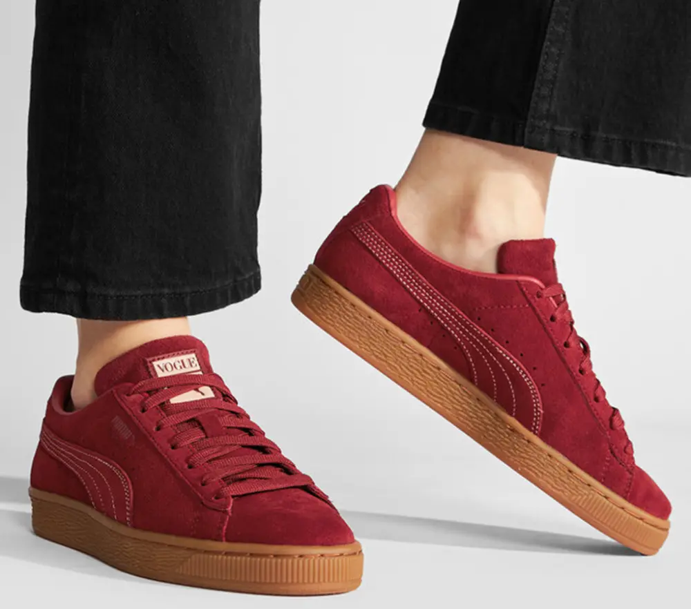 Alternative view of Giày Puma Suede Classic x Vogue 'Intense Red Gum' 387687-01