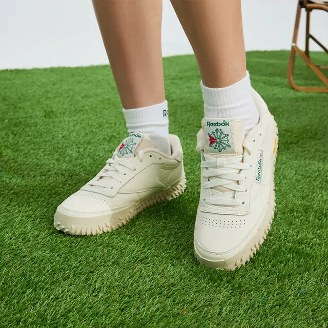 Alternative view of Giày Reebok Club C Vibram ‘Chalk Glen Green’ GV6930