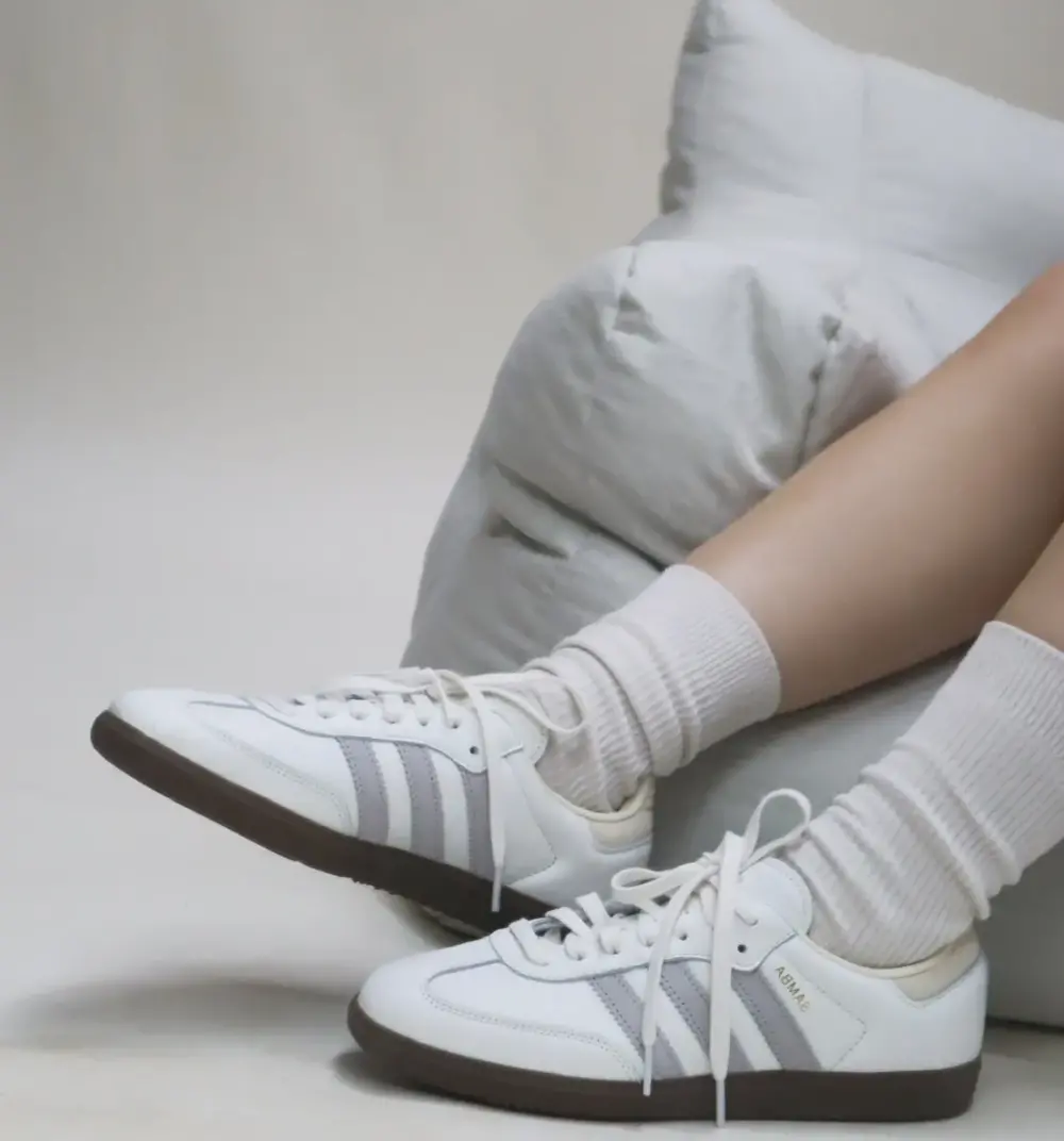 Alternative view of Giày Adidas Samba OG Core 'White Grey' IH4880