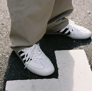 Alternative view of Giày Adidas Samba x Jason Dill ‘White Black’ IE5158