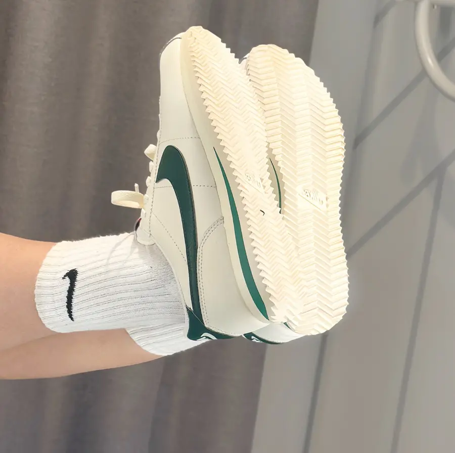 Giày Nike Cortez ‘Sail Stadium Green’ DM4044-104 - Ảnh 5
