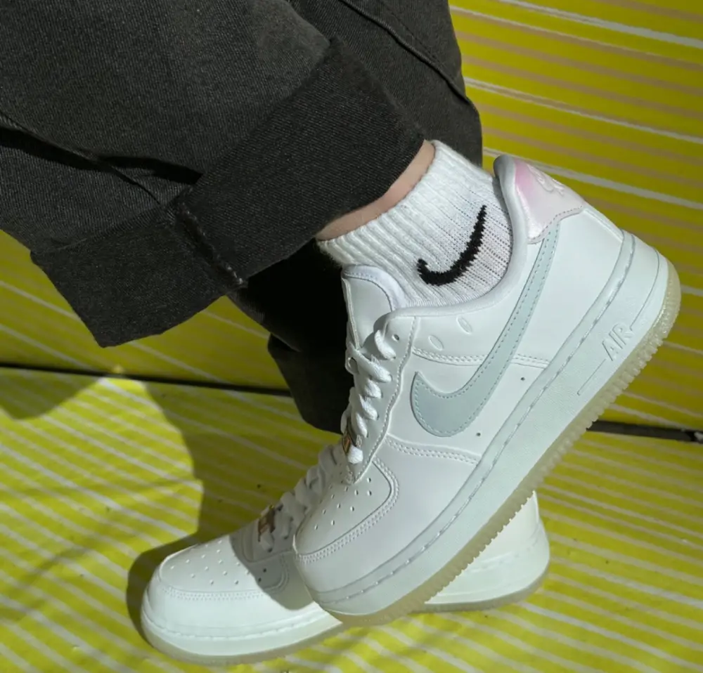 Giày Nike Air Force 1 Low ‘UV Swooshes’ FZ5531-111 - Ảnh 5
