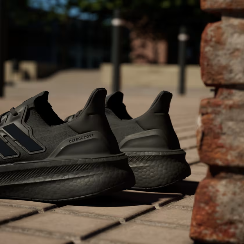 Giày Adidas UltraBoost 5 ‘Triple Black’ ID8812 - Ảnh 3