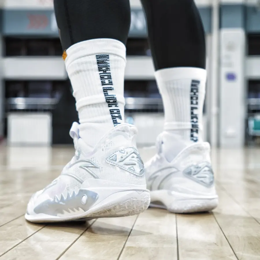 Giày Anta Kyrie Irving x Shock Wave 5 ‘Inheritance’ 112331106-7 - Ảnh 3