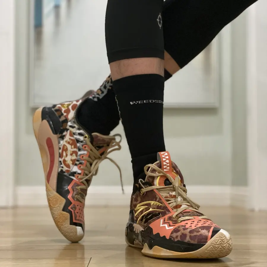 Giày Anta Kyrie Irving x Shock Wave 5 Pro ‘Feline’ 112411111-3 - Ảnh 3