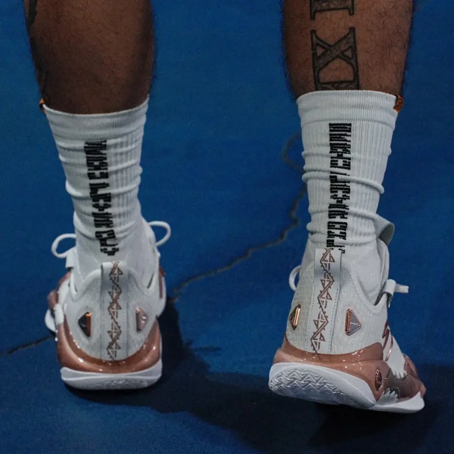 Alternative view of Giày Anta Kyrie Irving x Shock Wave 5 Pro ‘Finals’ 112331111-3