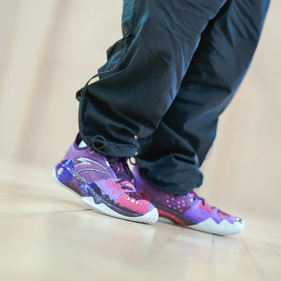 Giày Anta Kyrie Irving x Shock Wave 5 Pro ‘Moon’ 112411111S-1 - Ảnh 3