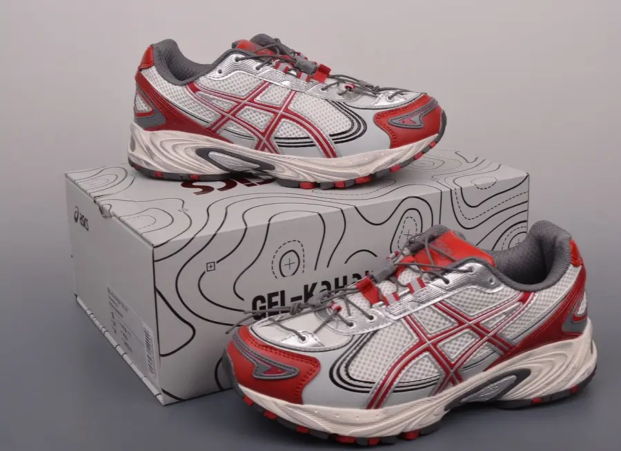 Alternative view of Giày Asics Gel-Kahana TR V4 'Red Silver' 1203A585-100