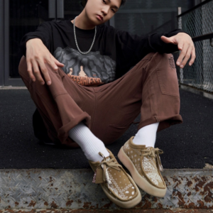 Alternative view of Giày Clarks Originals Wallabee Oak ‘Dark Olive Green’ 261685237