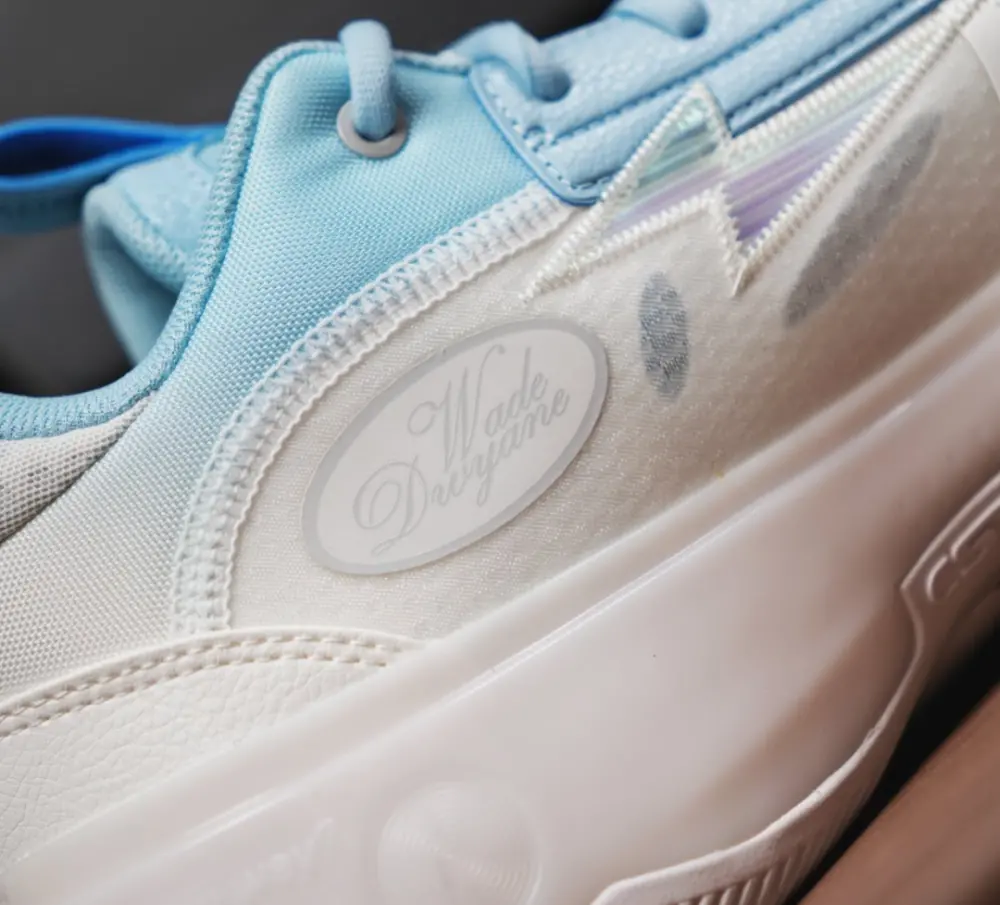 Alternative view of Giày Lining Way Of Wade 10 Low ‘Ice Blood’ ABAS083-11