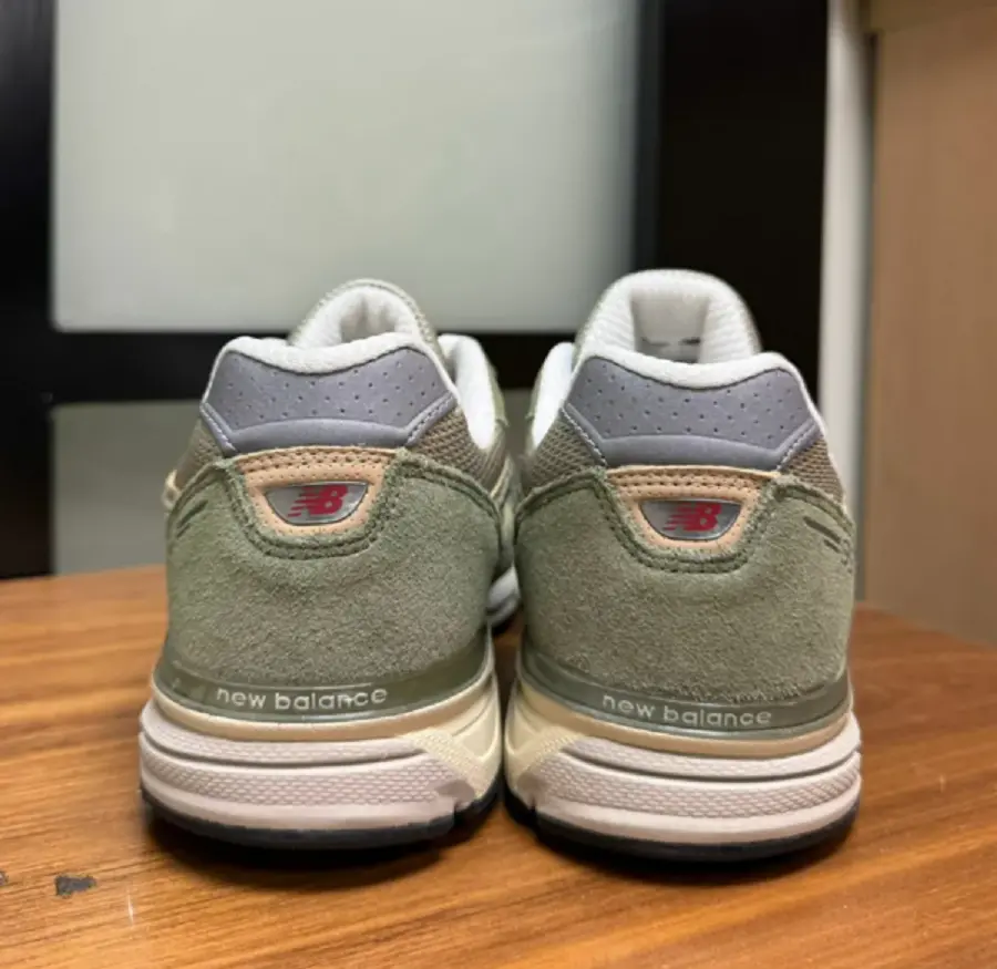 Alternative view of Giày New Balance Teddy Santis x 990v4 Big Kid ‘Olive’ GC990GT4