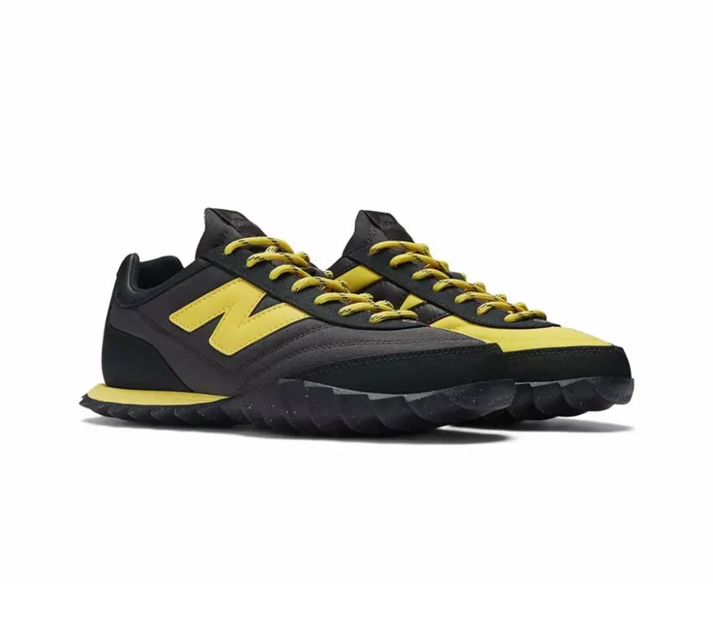 Alternative view of Giày New Balance x GANNI RC30 Trainers ‘Black Yellow’ URC30GA