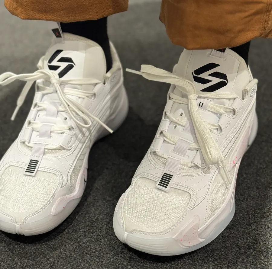 Alternative view of Giày Nike Air Jordan Luka 2 ‘White Hyper Pink’ DZ3498-106
