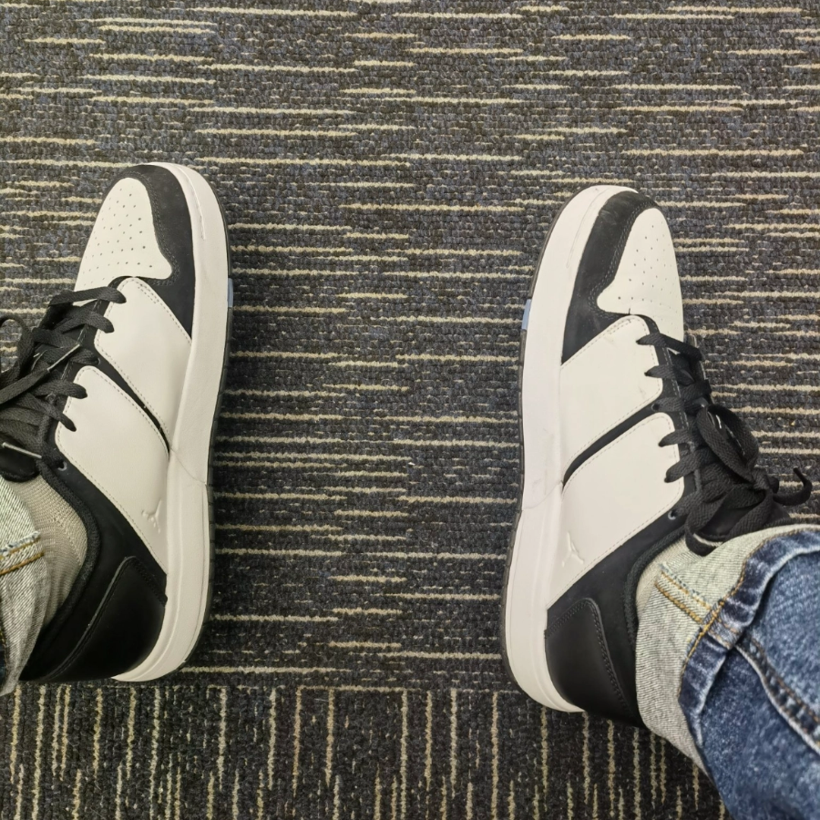 Giày Nike Air Jordan NU Retro 1 Low GS ‘White Black’ FB4412-100 - Ảnh 5