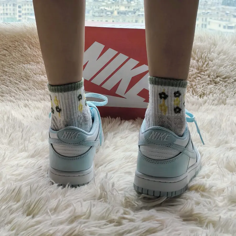 Alternative view of Giày Nike Dunk Low GS ‘Glacier Blue’ FB9109-105