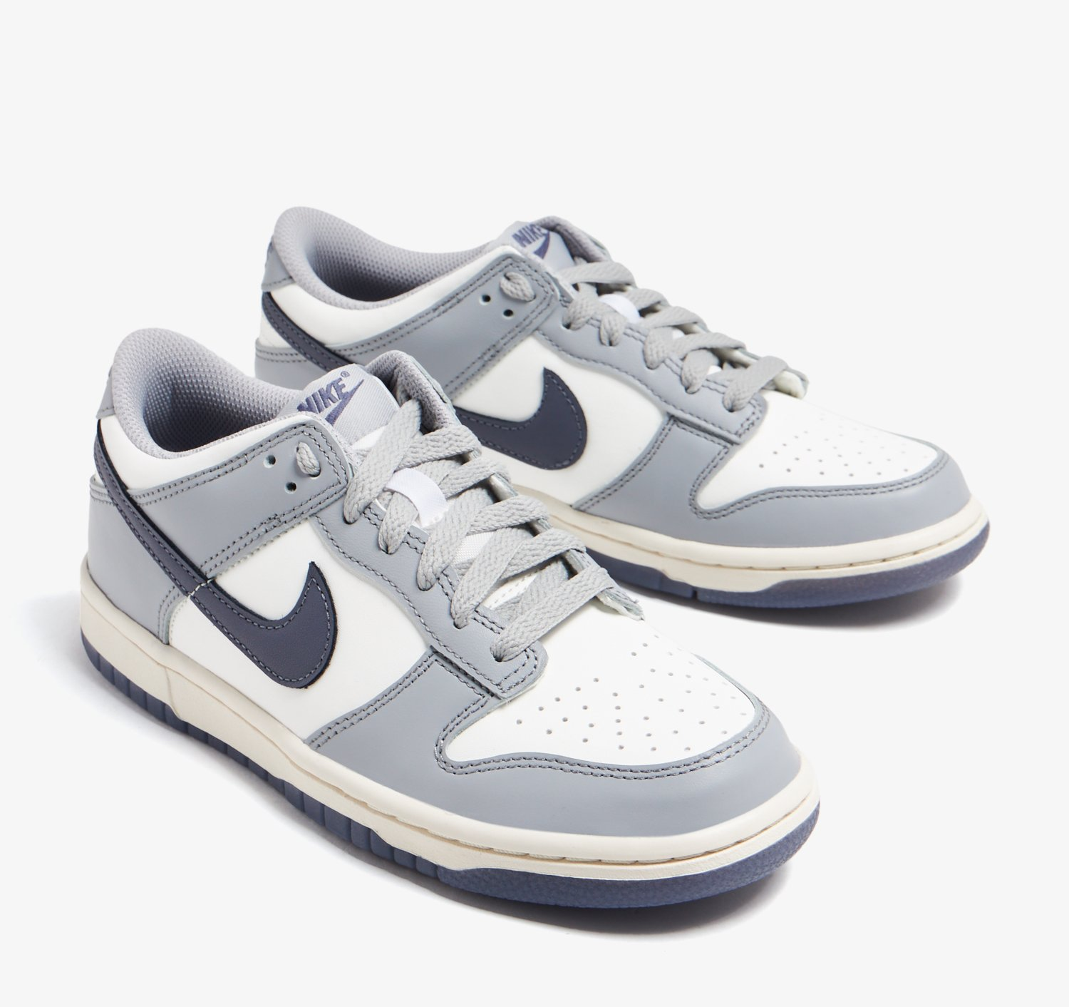 Giày Nike Dunk Low ‘Platinum Tint Light Carbon’ FB9109-101 - Ảnh 4
