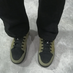 Alternative view of Giày Nike Jordan Nu Retro 1 Low 'Dark Green' FB4412-200